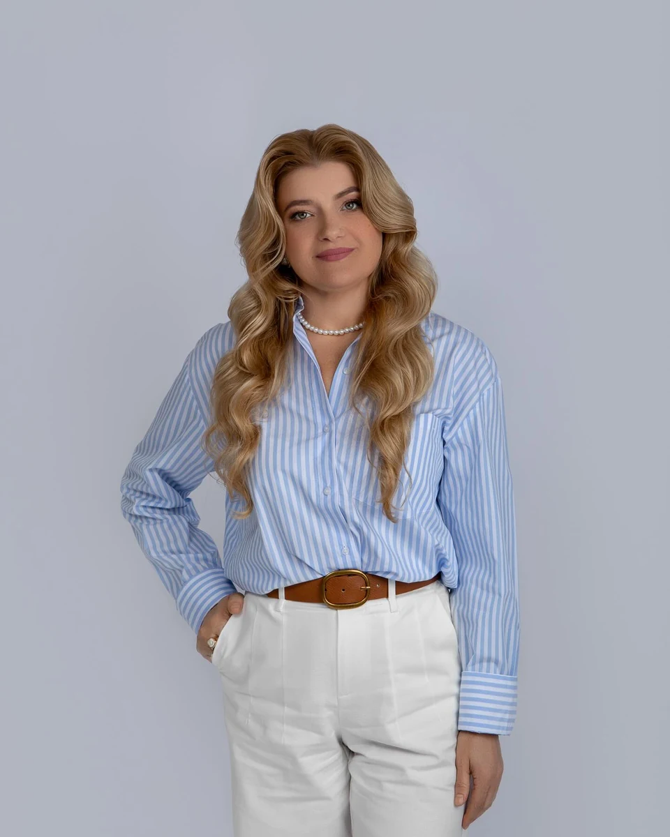 Oksana Vondráčková — Certified massage therapist and cosmetologist in Prague 5
